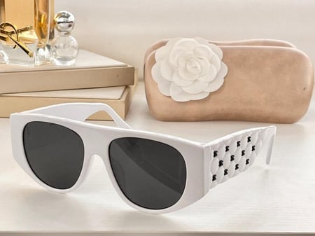 نظاره ماركة Chanel