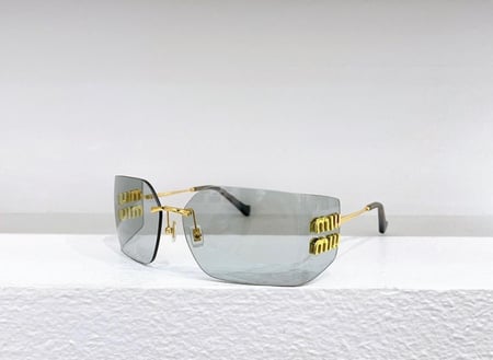 نظاره ماركة Miumiu