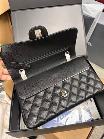 شنطة نسائية ماركة Chanel