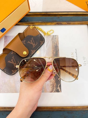 نظارات ماركة LV