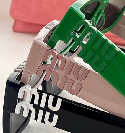 نظاره ماركة Miumiu