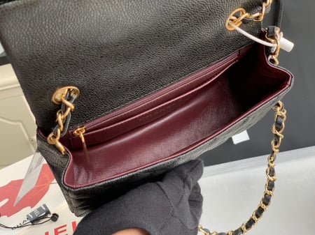 شنطة نسائية ماركة Chanel