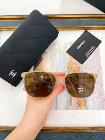 نظاره ماركة Chanel