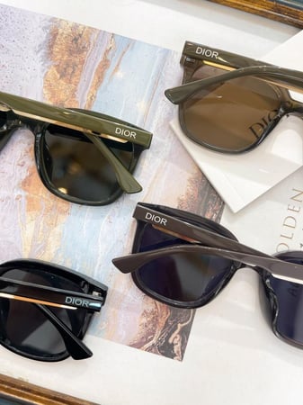 نظاره ماركة Dior
