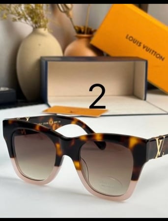 نظارات ماركة LV