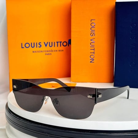 نظاره ماركة LV