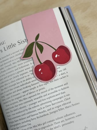 فاصل كتاب مغناطيسي