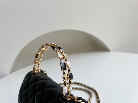Chanel 11.5x14.5x5.5cm