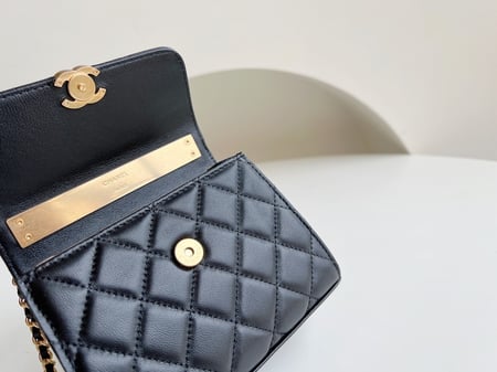 Chanel 11.5x14.5x5.5cm