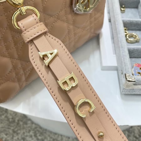 Dior CD sheepskin  20*17*8