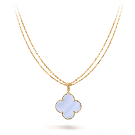 قلادة سحر الحمراء الطويلة، 1 زخارف