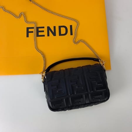 Fendi 19x11.5x4cm