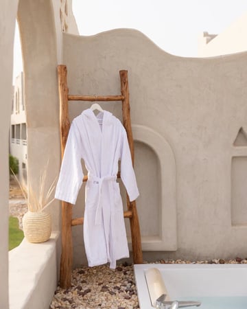 بكج حيلولة - لباد 20 سم + 2 مخدة + 2 روب + 2 منشفة + 2 طقم سليبر + معطر