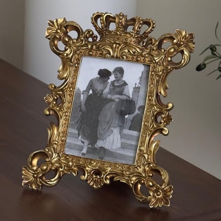 برواز لوحة كلاسيك صغير