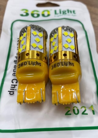 لمبة ليد للريوس والسكن خطين