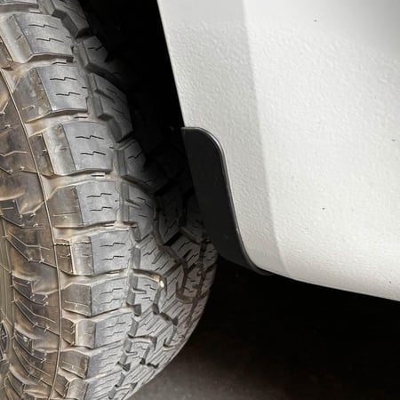 طقم استبدال نسافات الوكالة Mud Flap Delete For 2019-2025 Chevrolet Silverado 1500