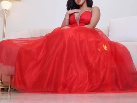 فستان أحمر تفته لمعه علي جزار /Mair Fashion