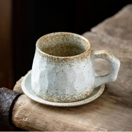 كوب سيراميك عتيق بمسكه واسعه