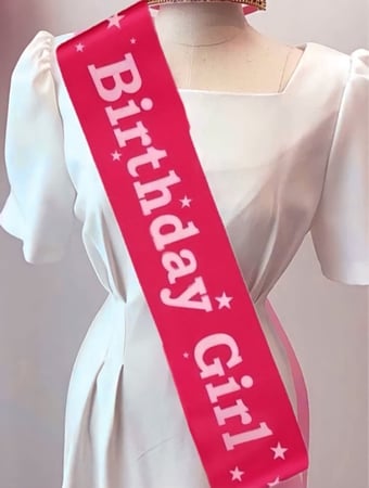 شعار للميلاد كتف