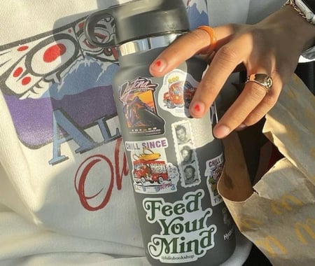 ستيكرات خاصة للمق من اختيارك