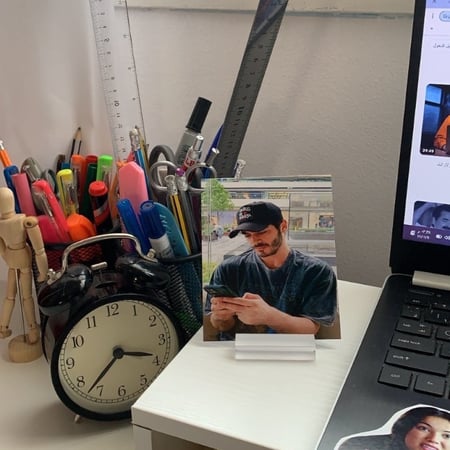 قاعدة للميني بوستر