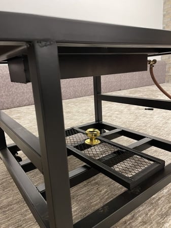 منقل غاز وطاولة 2 في 1