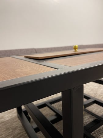 منقل غاز وطاولة 2 في 1