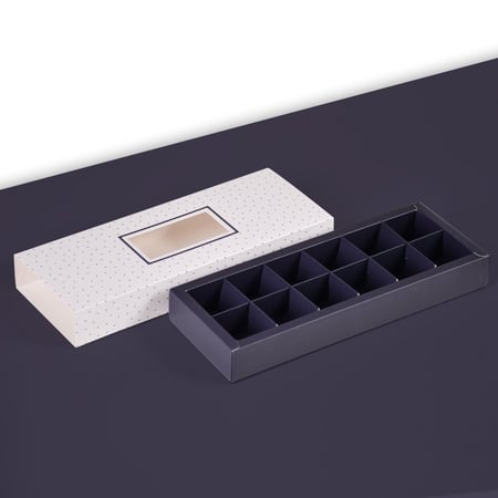 مجموعة (12) علبة مستطيلة فاخرة للشكولاتة والحلويات بنافذة شفافة - 12 قسم