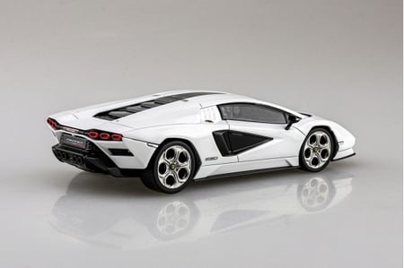 Lamborghini Countach LPI 800-4 WHITE (1/32) | لامبروجيني كونتاش LPI 800-4 باللون الأبيض