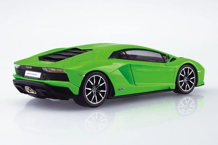 (Lamborghini Aventador S Pearl Green (1/32 | لامبورجيني أفنتادور إس بالأخضر اللؤلؤي