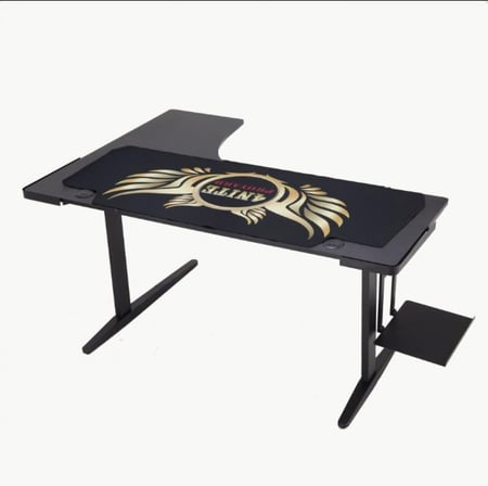 طاولة قيمنق زاوية لون اسود ماوس ذهبي