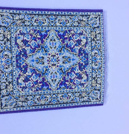 ميني كوستر بنمط سجاد شرقي