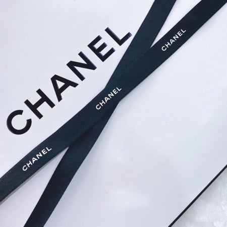 شريطة شانيل متر أسود