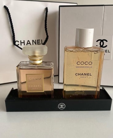 مجموعة شانيل عطر وشاور جل