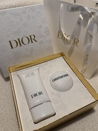 مجموعة كريمات ديور