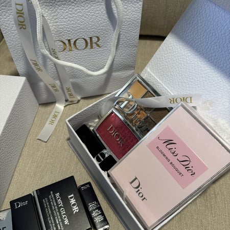 بوكس ميكب ديور وعطر مس ديور