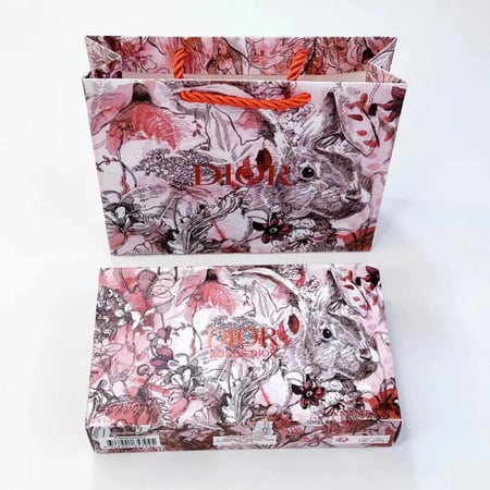 مجموعة أرواج ديور أحمر وأبيض