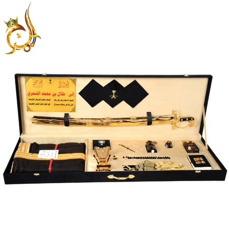 طقم هدايا متكامل يجمع بين الفخامة والتراث العربي الأصيل