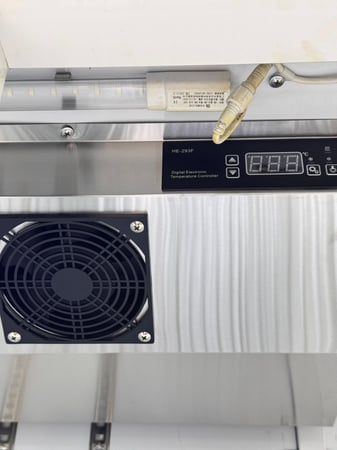 ثلاجة عرض 3 جهات زجاج 4 أبواب زجاج ، ابيض كود 1033