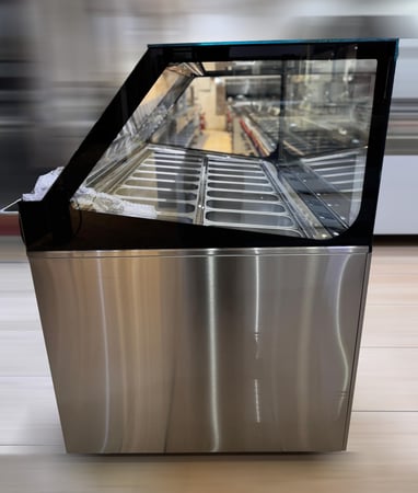 فريزر عرض ايس كريم 16 صحن - جيلاتو زجاج مضلع - ابواب سحاب كود 1040