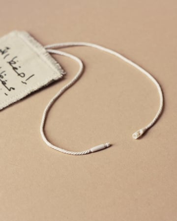 بِخط من تُحب ( تعليقة سيارة)