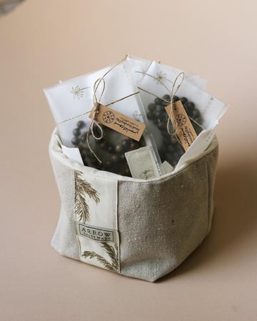 توزيعات يوم التأسيس ( سبحة الأبل الخشبية)