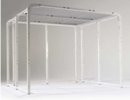 قفص تمارين البدلة الفضائية