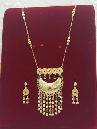 اكسسوارات بديل الذهب مايتغير لونها اختاري رقم الشكل بالكتابه ف الملاحظه