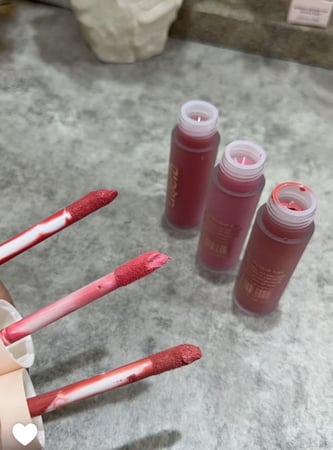 مورد خدود وشفايف سائل ثابت 20 مل من روز بيري