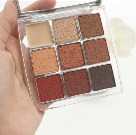 باليت بديل ديور  بثلاث درجات