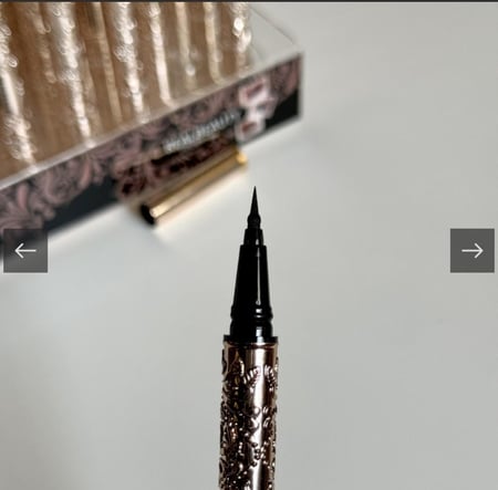 ايلاينر  اسود ضد الماء