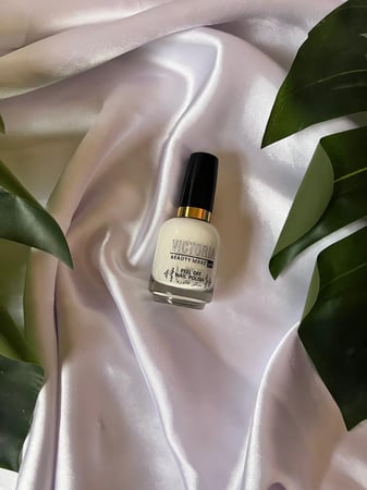 مناكير اسلامية لون ابيض من فكتوريا -101