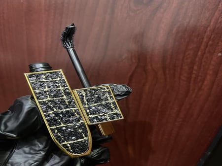 مسكرة فكتوريا الاصدار الجديد