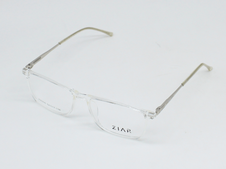 عدسات شفافه